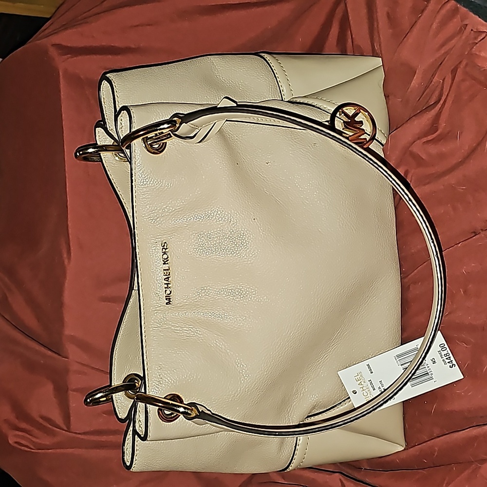 Michael Michael Kors EUC NICOLE lg shoulder tote.  Color is Bisque